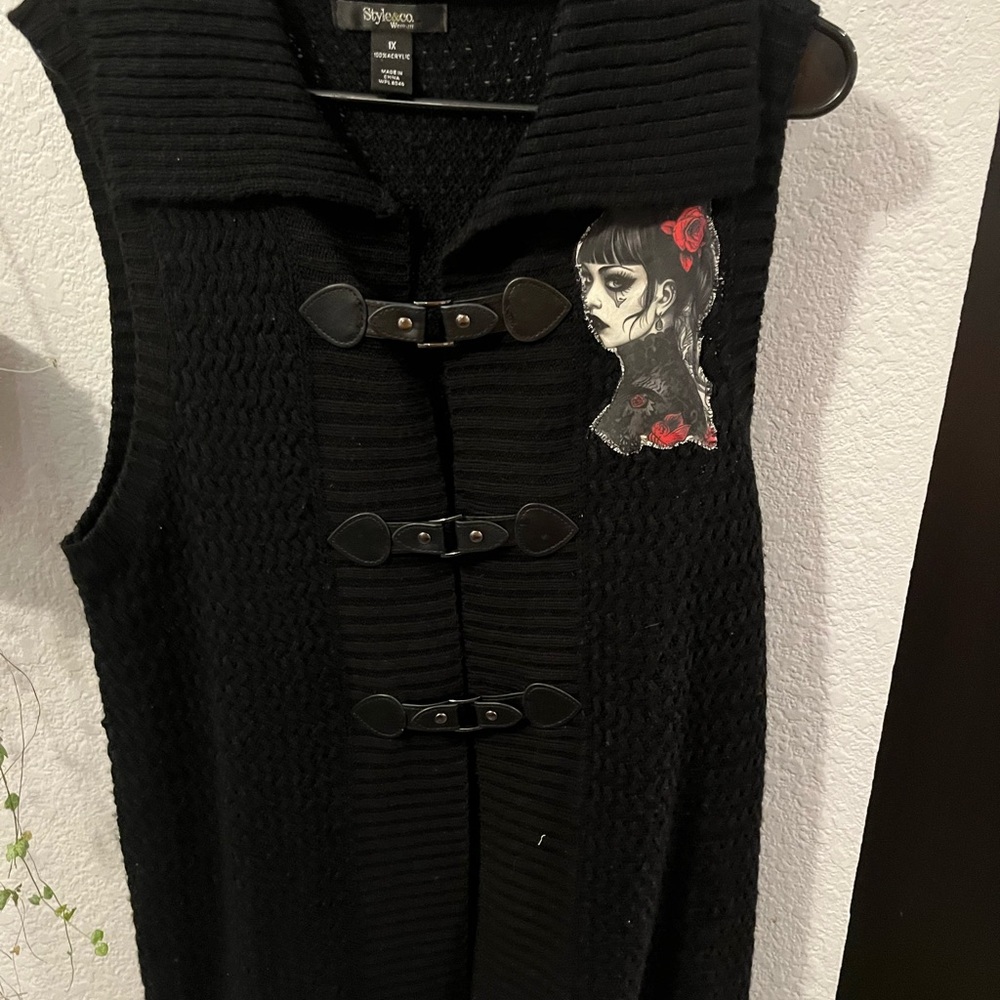 Style & Co. Black sweater Vest with Goth Artistic Patch 1X